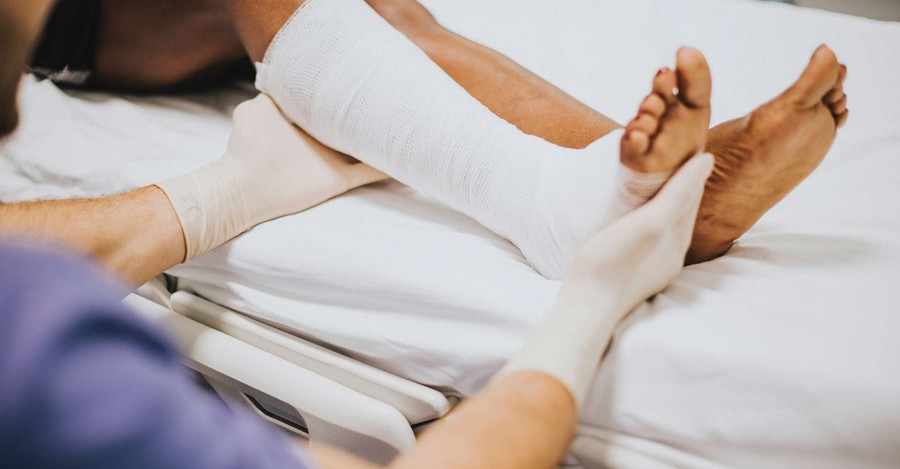 Protecting Florida Consumers from Unsafe Retail Environments: What Slip and Fall Victims Need to Know